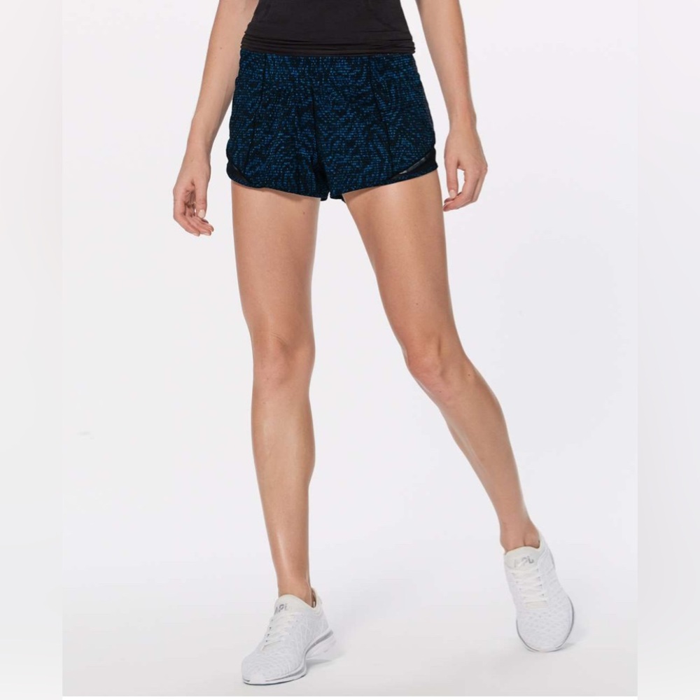 Lululemon Hotty Hot Short II (2.5")